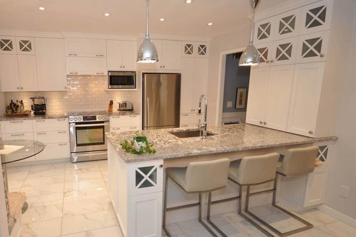 Spécialiste en rénovation de cuisine.